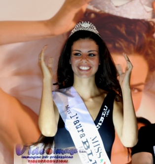 miss_laura_blu_venosa